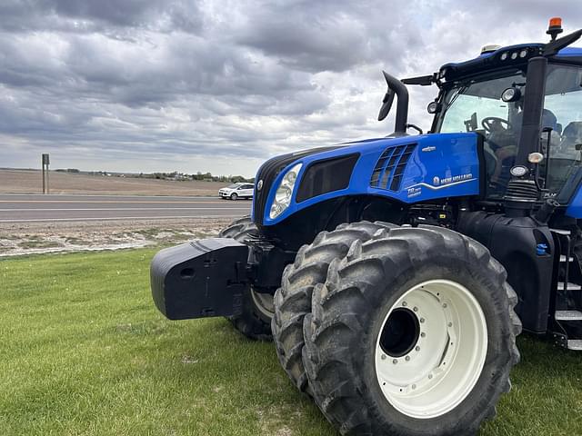 Image of New Holland T8.350 equipment image 1