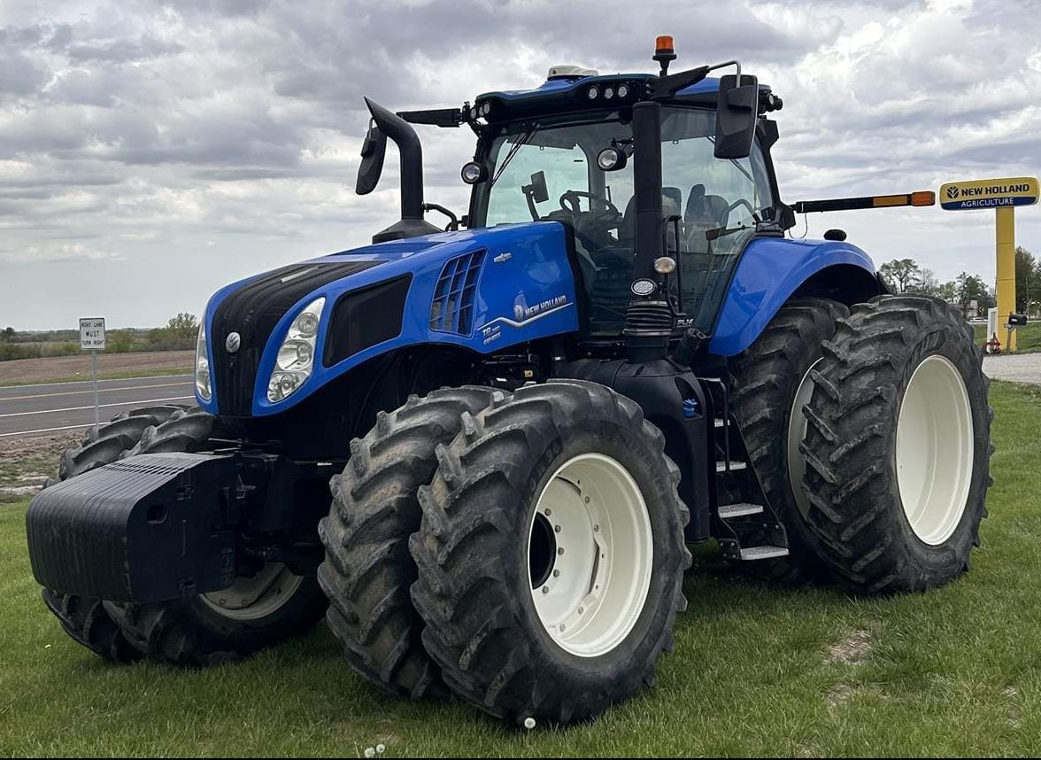 2021 New Holland T8.350 Equipment Image0