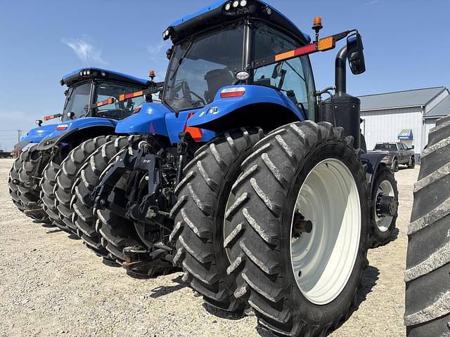 Image of New Holland T8.350 equipment image 3