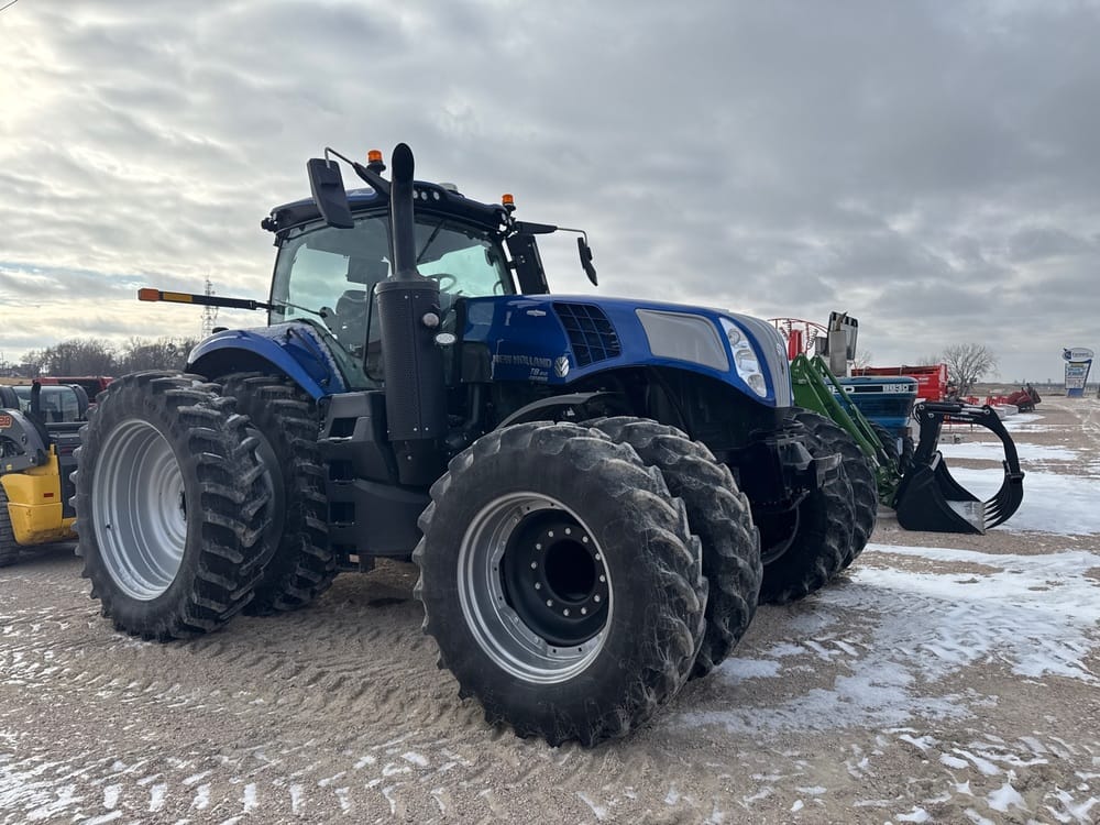 Main image New Holland T8.410