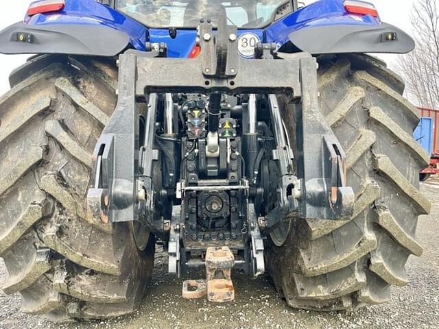 Image of New Holland T8.435 equipment image 1