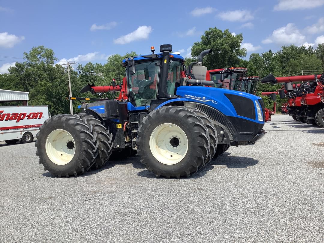 Image of New Holland T9.565 Image 0