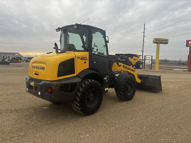 Image of New Holland W80C equipment image 4