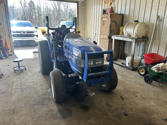 Image of New Holland Workmaster 25 equipment image 3