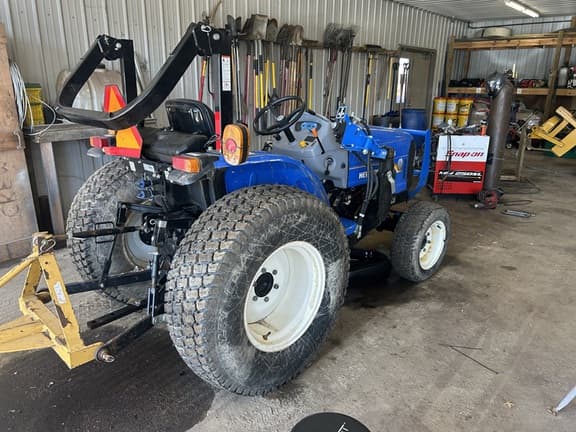 Image of New Holland Workmaster 25 equipment image 4