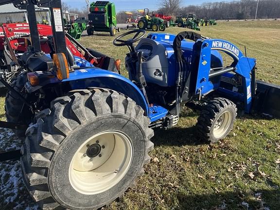 Image of New Holland Workmaster 35 equipment image 2