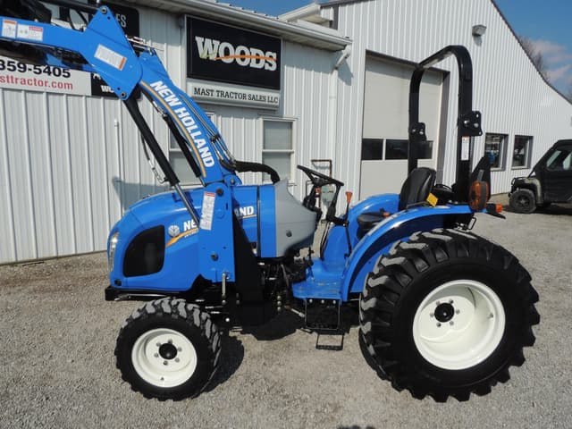 Image of New Holland Workmaster 35 equipment image 2