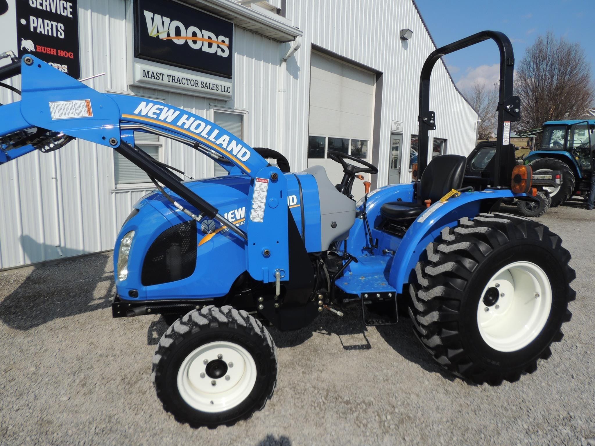 2021 New Holland Workmaster 35 Equipment Image0