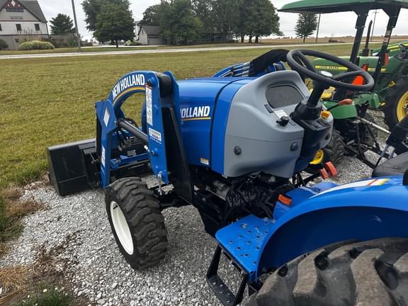 Image of New Holland Workmaster 40 equipment image 4