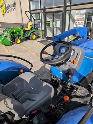 Image of New Holland Workmaster 50 equipment image 3