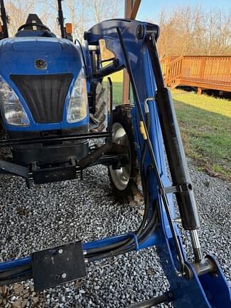 Image of New Holland Workmaster 50 equipment image 4