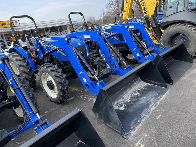 Image of New Holland Workmaster 70 equipment image 1