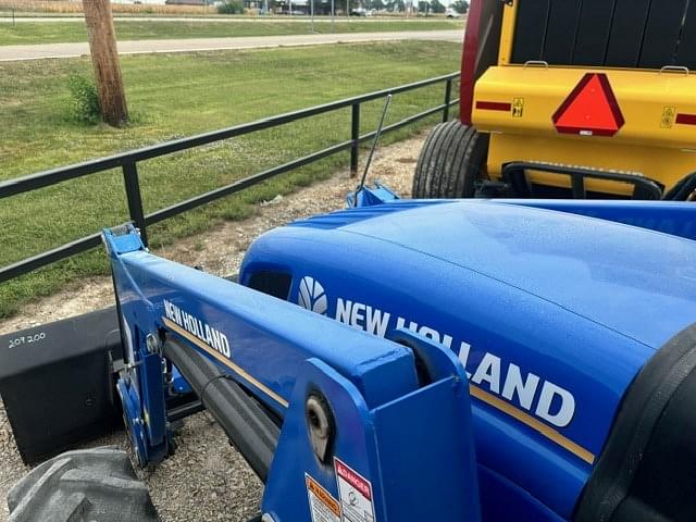 Image of New Holland Workmaster 75 equipment image 1