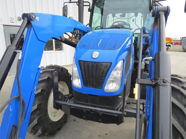 Image of New Holland Workmaster 95 equipment image 4