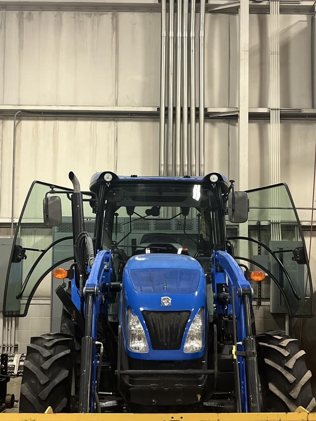 Image of New Holland Workmaster 95 equipment image 2