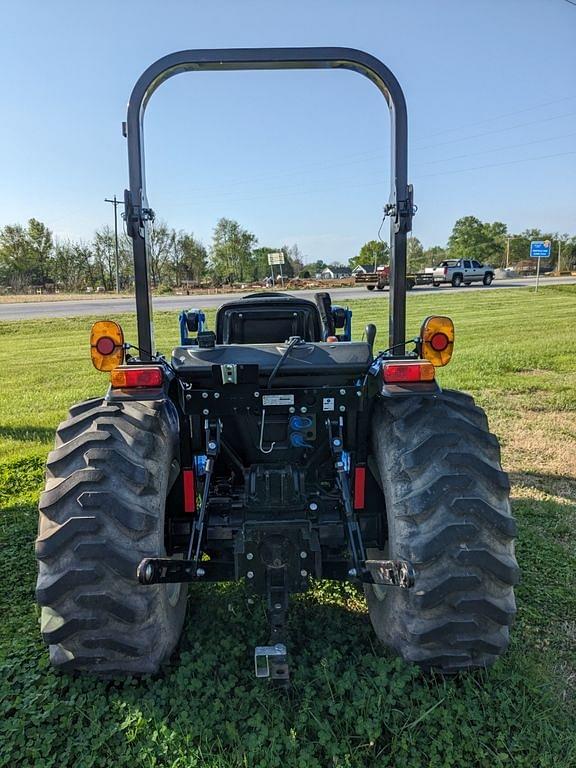 Image of New Holland Workmaster 35 equipment image 3