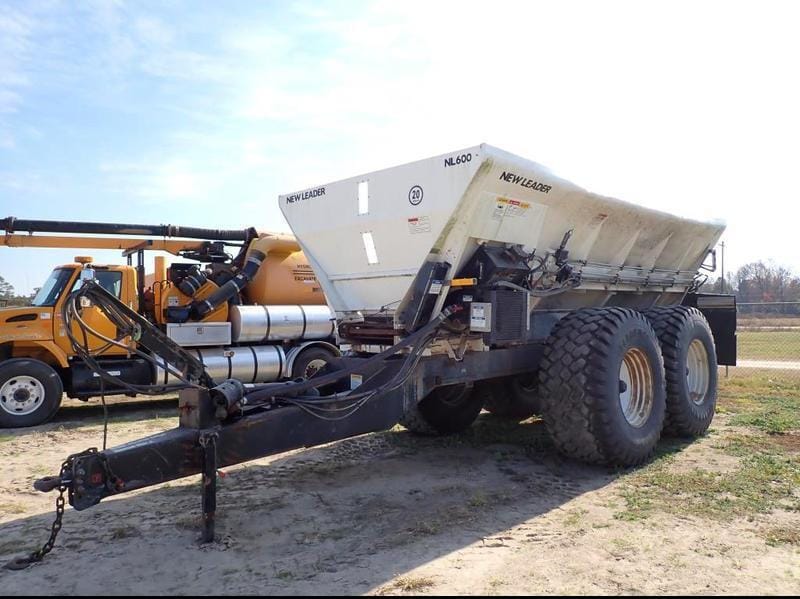 2021 New Leader NL600 Equipment Image0
