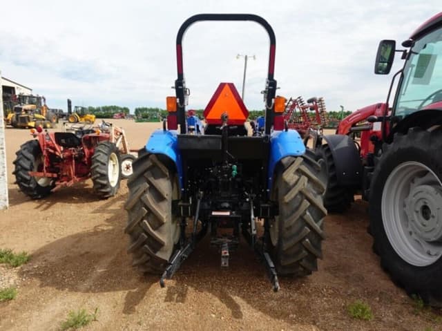 Image of New Holland Workmaster 70 equipment image 3