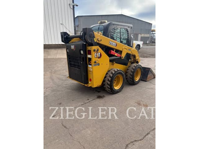 Image of Caterpillar 232D3 equipment image 2