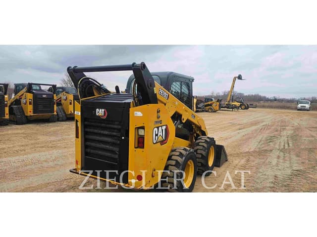 Image of Caterpillar 262D3 equipment image 2