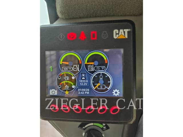 Image of Caterpillar 299D3 equipment image 4