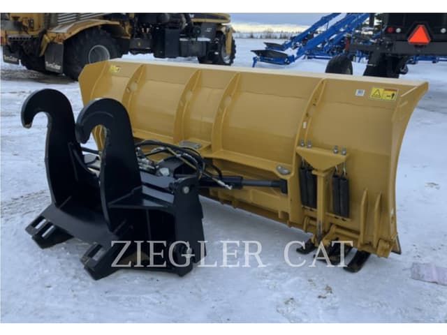 Image of Caterpillar Wheel Loader Plow equipment image 2