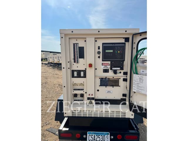 Image of Caterpillar XQ35 equipment image 4