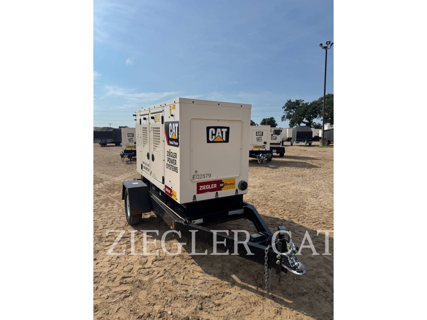 2021 Caterpillar XQ35 Equipment Image0