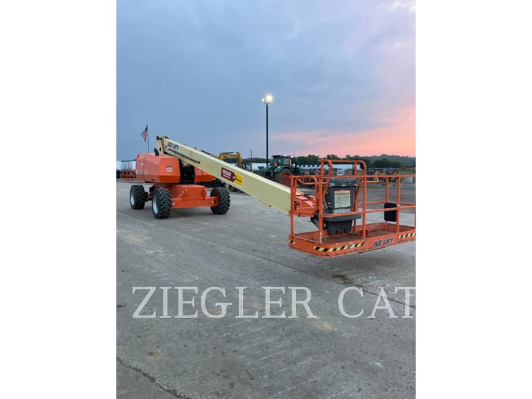 Image of JLG 800S Image 1