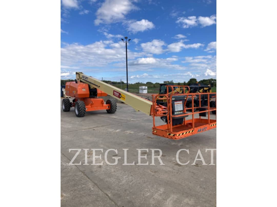 Image of JLG 800S Image 1