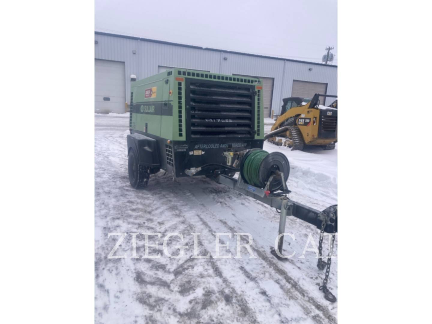 2021 Sullair 375H Equipment Image0