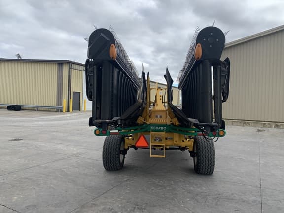 Image of Oxbo 2340 equipment image 3