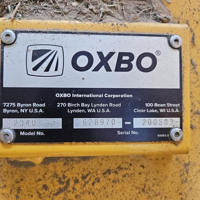 Image of Oxbo 2340 equipment image 1