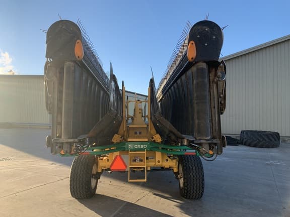 Image of Oxbo 2340 equipment image 3