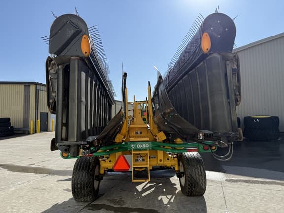 Image of Oxbo 2340 equipment image 3