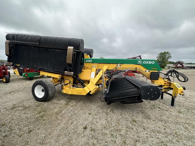 Image of Oxbo 2340 equipment image 1
