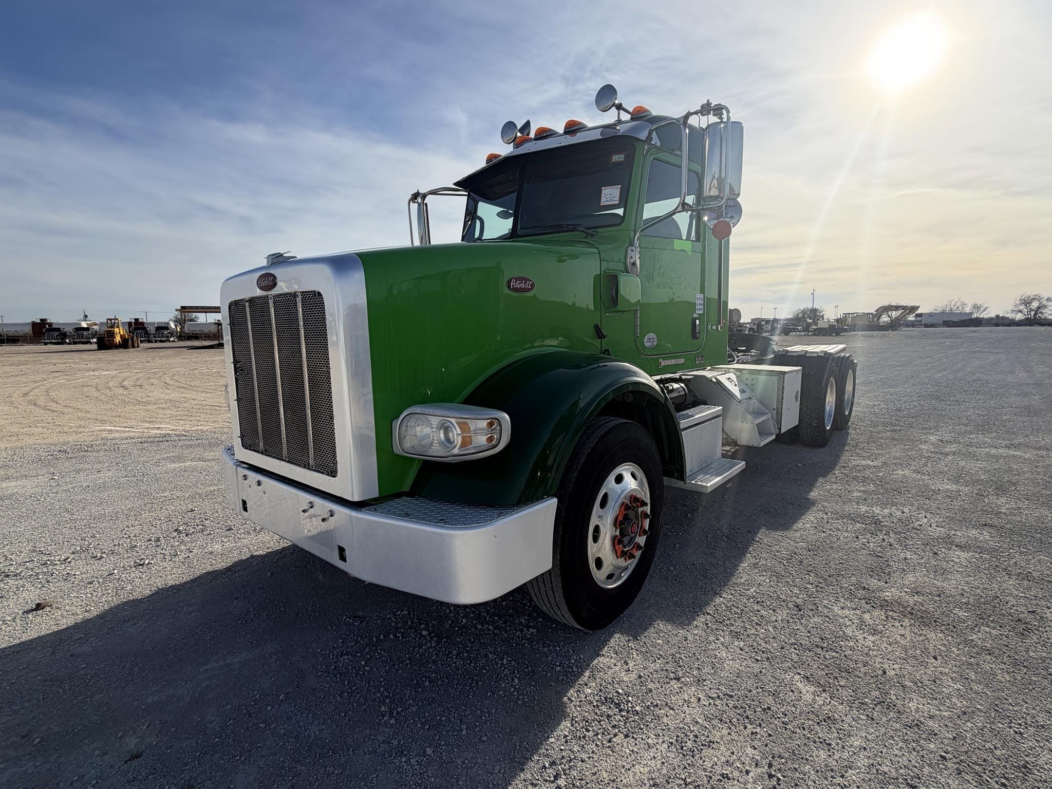 2021 Peterbilt 367 Equipment Image0