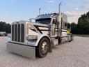 2021 Peterbilt 389 Image
