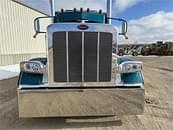 Thumbnail image Peterbilt 389 1