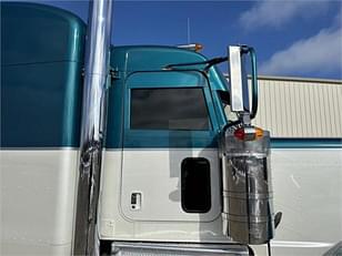 Main image Peterbilt 389 88