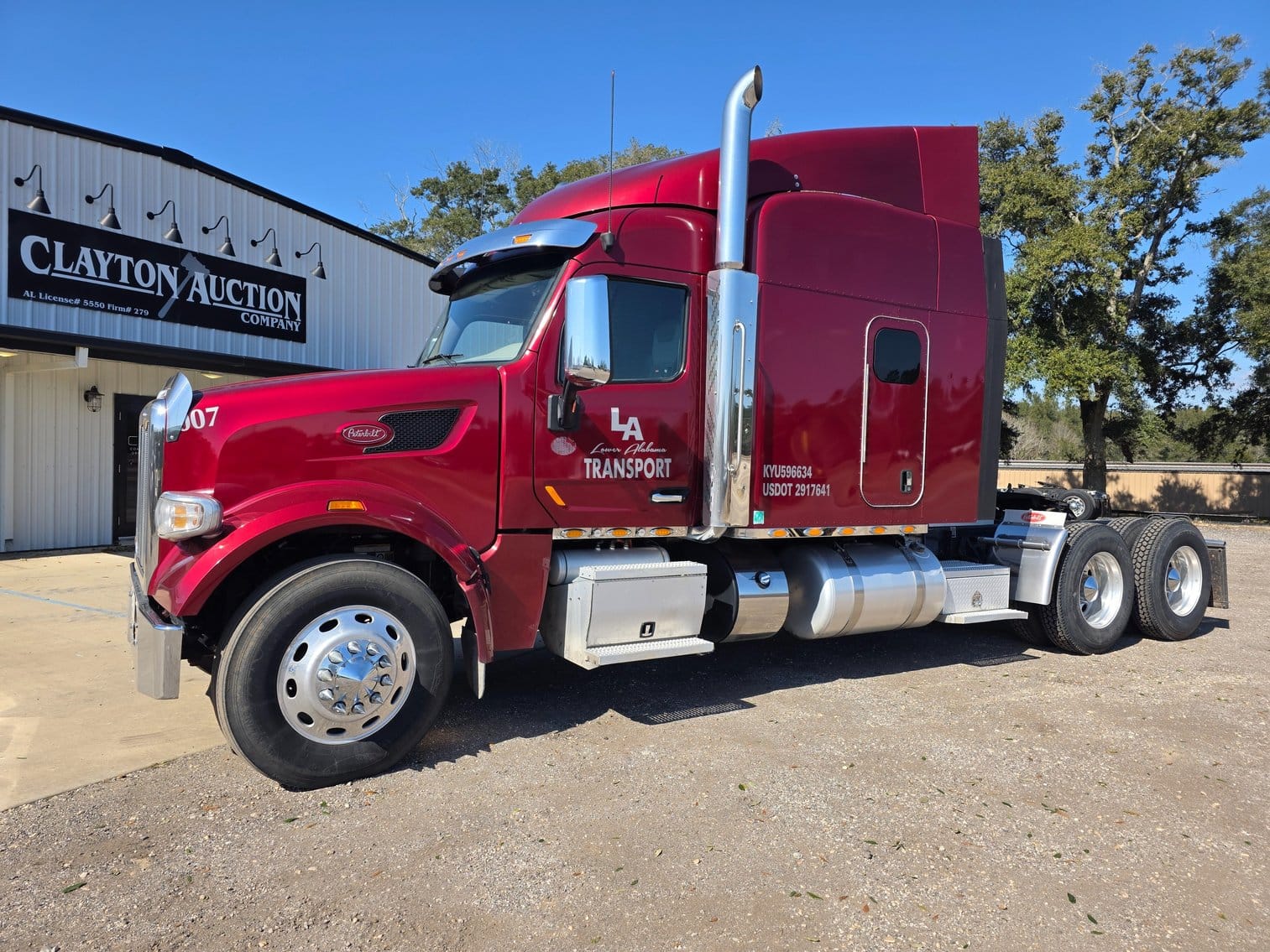 2021 Peterbilt 567 Equipment Image0