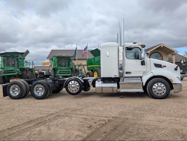Image of Peterbilt 579 equipment image 3