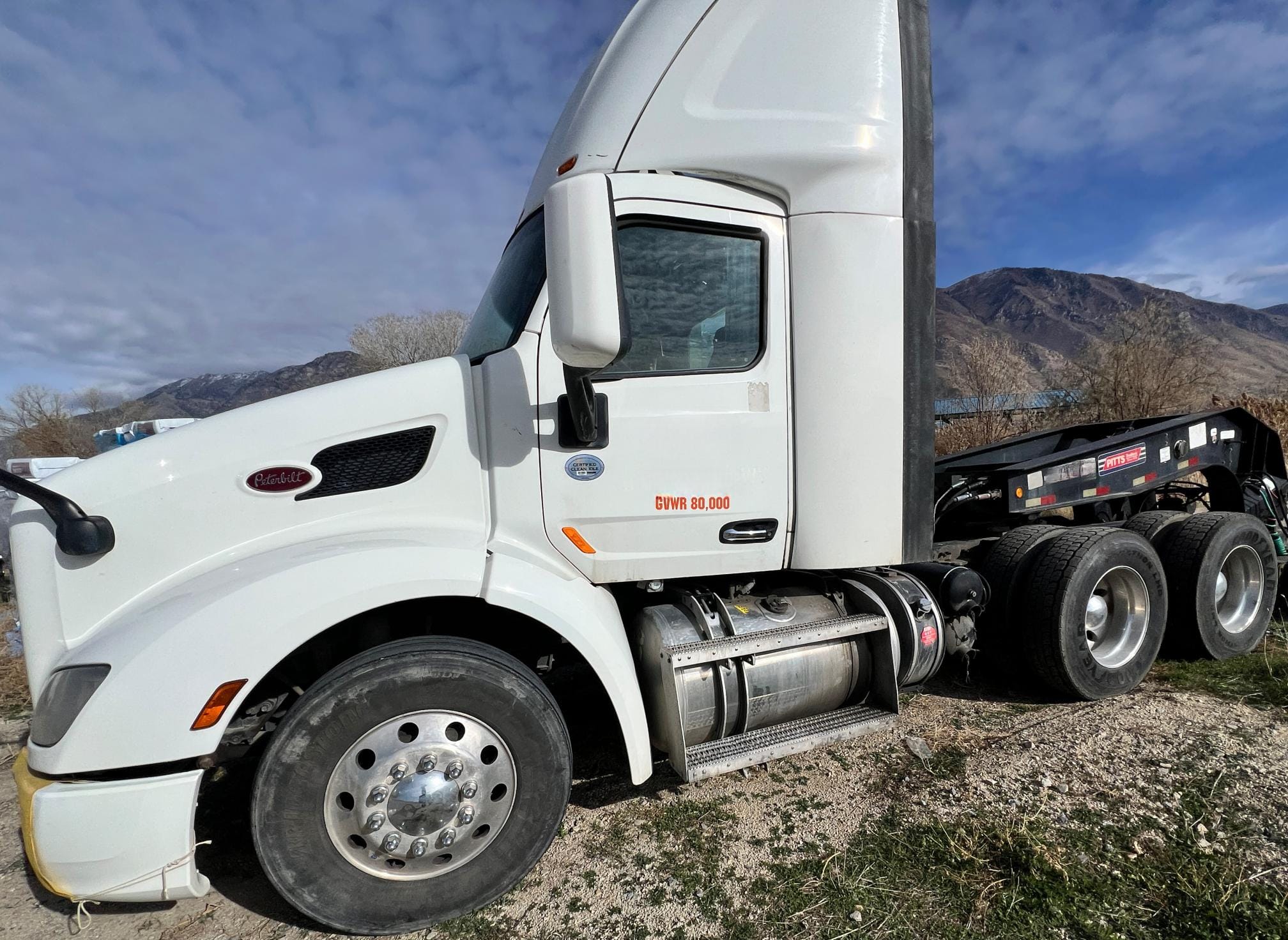 2021 Peterbilt 579 Equipment Image0