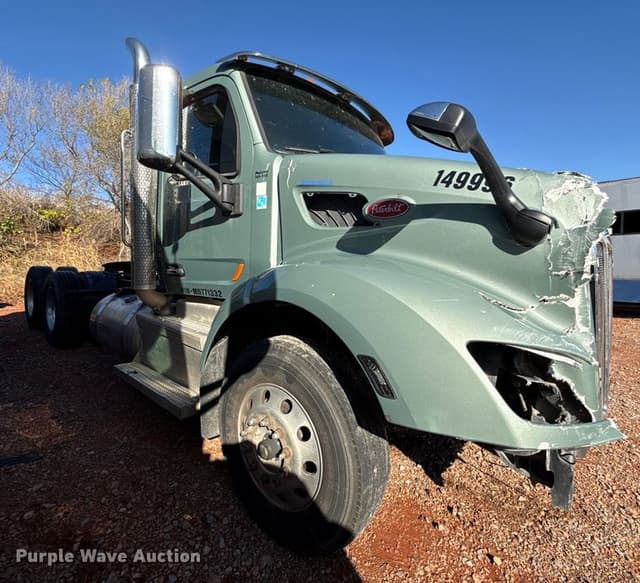 Image of Peterbilt 579 equipment image 2