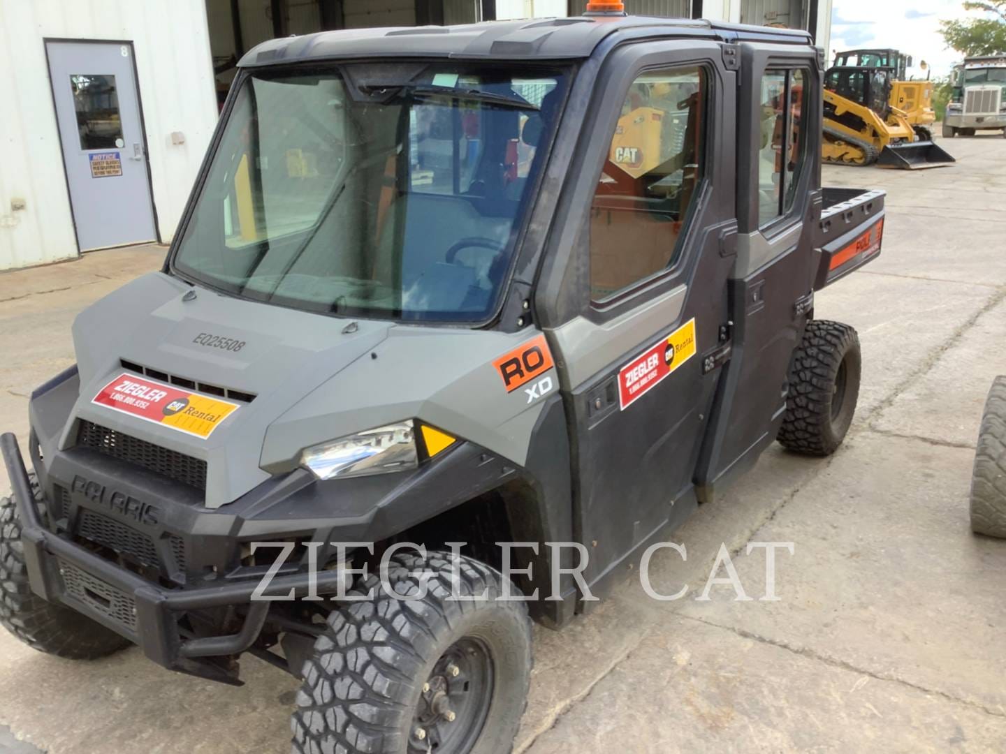 2021 Polaris Pro XD Crew 4000G Equipment Image0