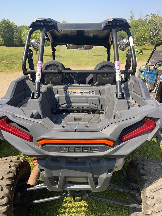 Image of Polaris RZR 1000 equipment image 4