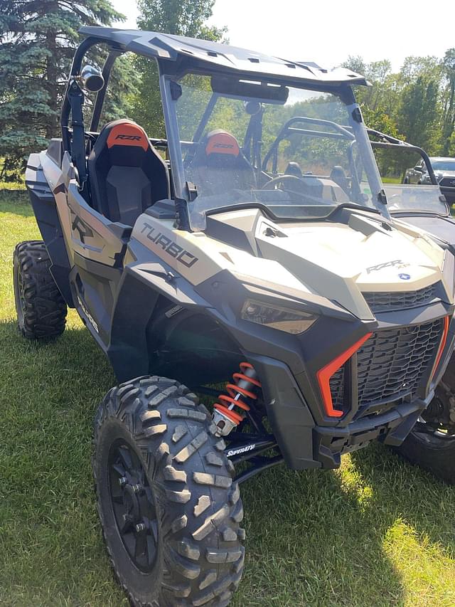 Image of Polaris RZR 1000 equipment image 2