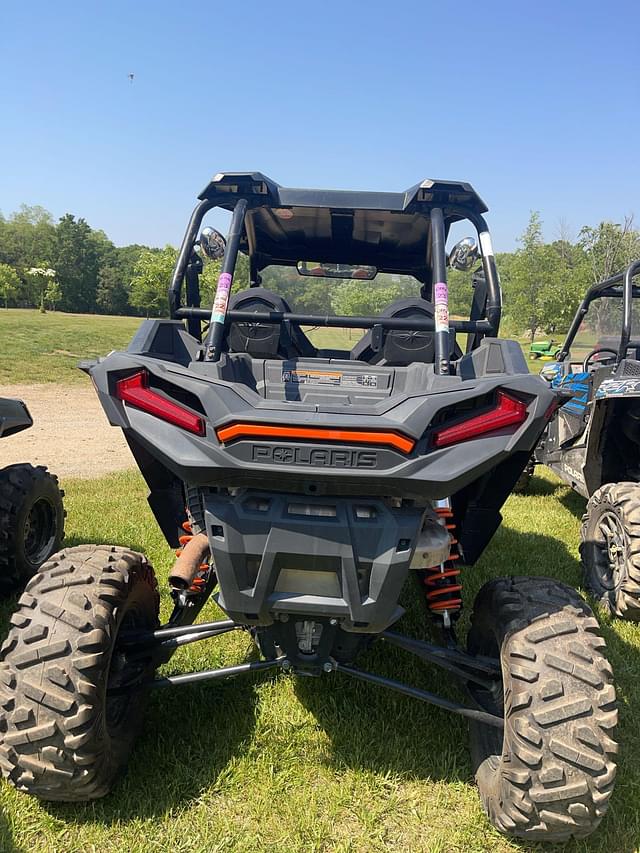 Image of Polaris RZR 1000 equipment image 3