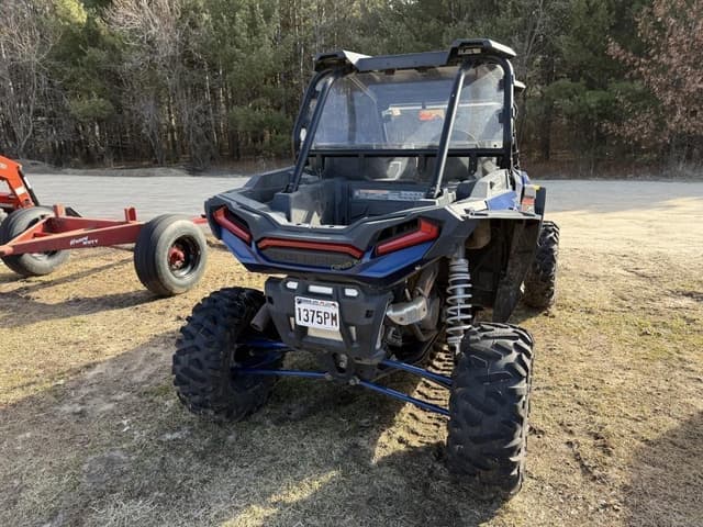 Image of Polaris RZR 1000 equipment image 3