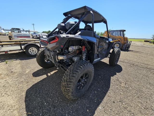 Image of Polaris RZR equipment image 4